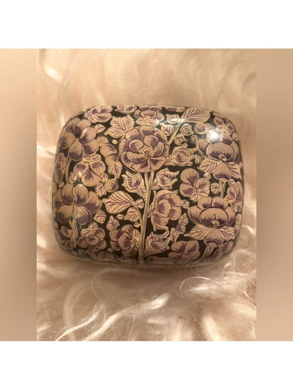 VINTAGE Kashmir India Handmade Paper Mache Box 1970's 22K Gold Leaf Paint
